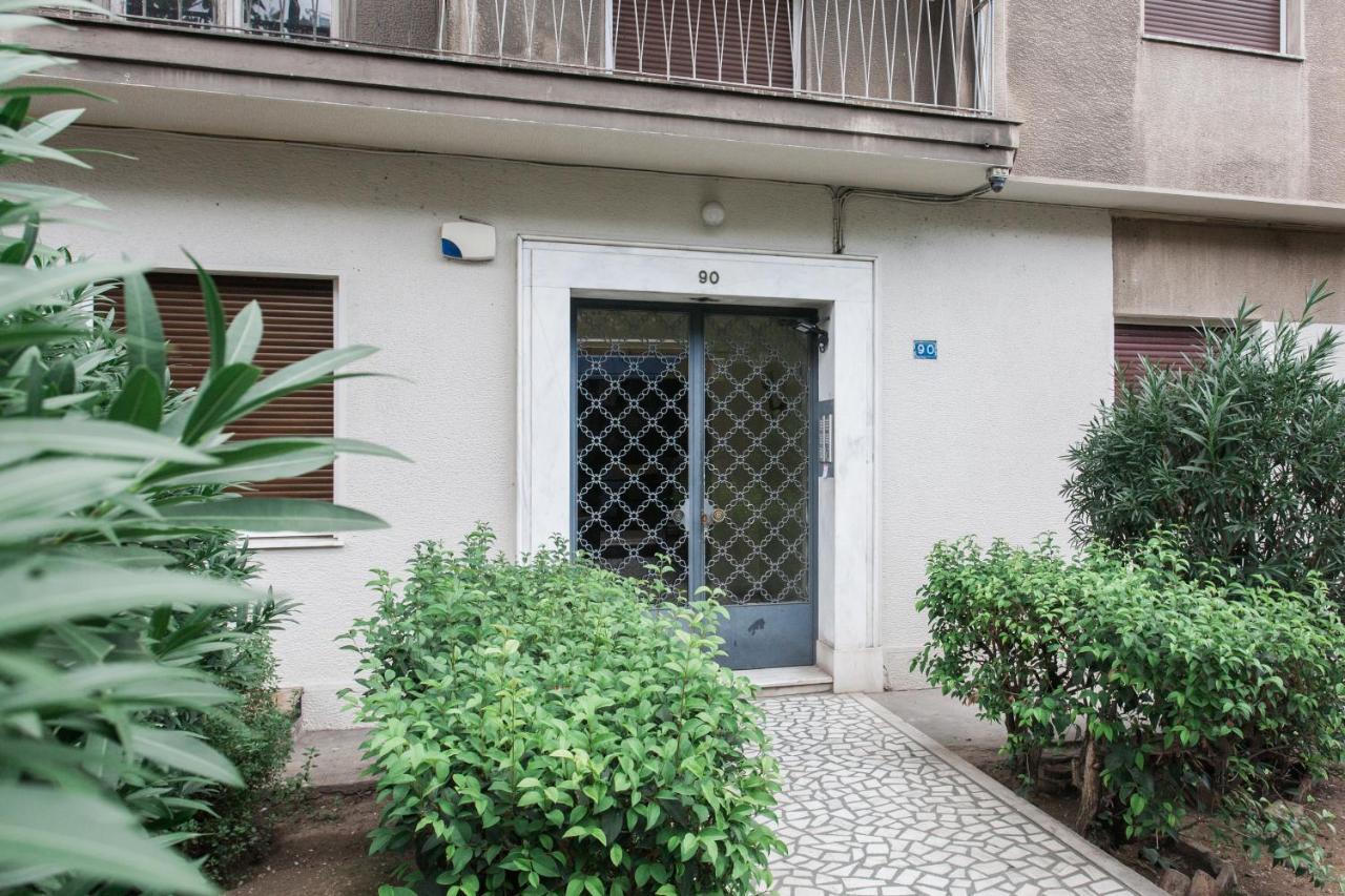 Urban & Cozy 1Bd Apartment In Ampelokipoi Area By Upstreet アテネ エクステリア 写真
